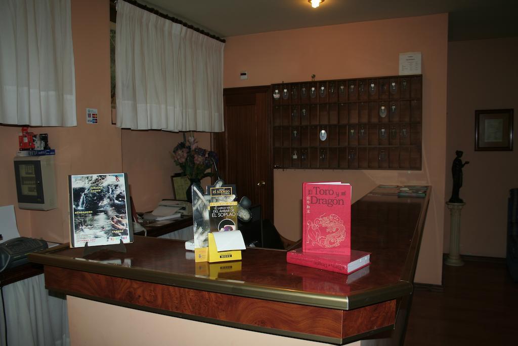 אונקרה Hotel Canal מראה חיצוני תמונה
